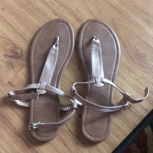 APT 9 sandals